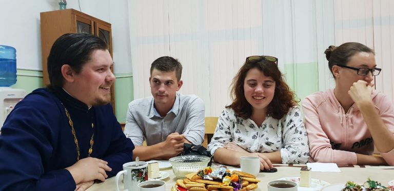 Еженедельная встреча православной молодежи